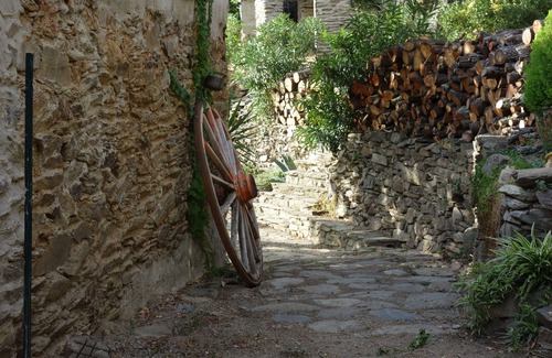 Saint-Michel-de-Llotes Cottage | nature, calm and relaxation