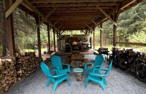 Bear Creek Other | Nature Escape in an Alaskan Glamping Village for Family Fun
