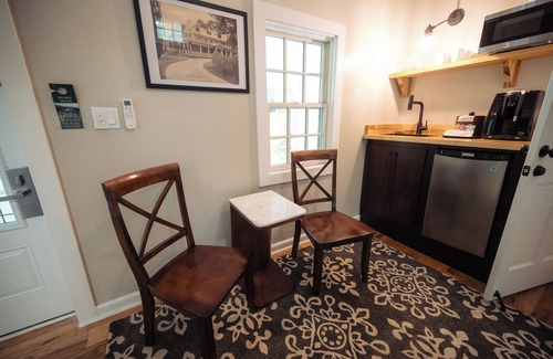 Shawnee On Delaware House | Nature-Filled Escape | Ideal for Golf Fans & Scenic Outdoor Adventures
