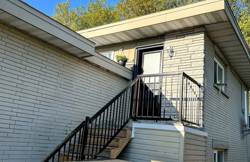 Vanier Apartment | Nature Living 5 minutes from Downtown