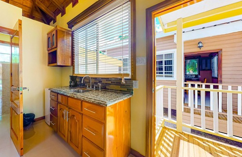 Dangriga Cabin | Nature lover’s dream, Belize eco-cabin, wildlife-friendly stay retreat.
