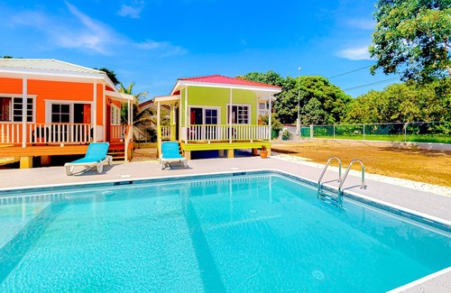 Dangriga Cabin | Nature lover’s dream, Belize eco-cabin, wildlife-friendly stay retreat.