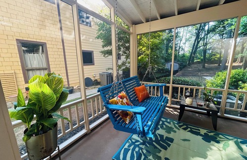 Buckhead House | Nature’s paradise in Metro Atlanta: 3-bedroom house in Brookhaven/Buckhead