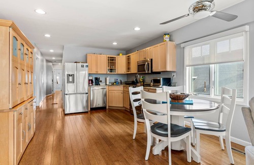 Salisbury Condo | Nautical Retreat Summ