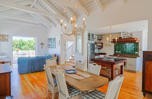 Voelklip House | Nautilus on Grotto Beach | Sparkling pool