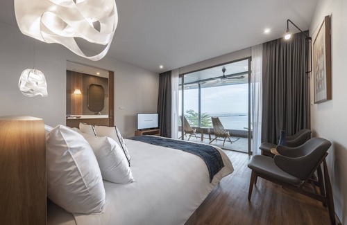 North Pattaya Hotel | Navana Nature Escape