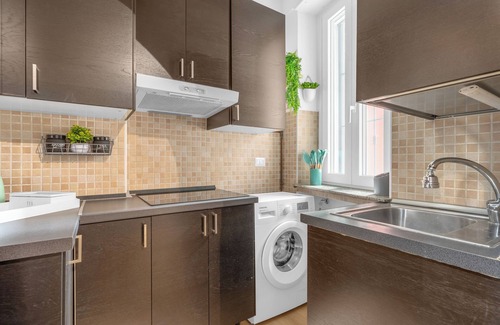 Rozzano Apartment | Naviglio Pop House Apartment with wifi and tv - 10 min.to Milano navigli