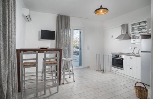 Plaka Villa | Naxos Depis Edem 2 luxury villas/6 bedrooms with pools