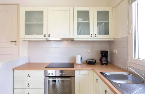 Stelida Villa | Naxos Relaxing Sea View Maisonette with Pool 4