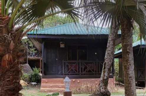 Tioman Island Resort | Nazri's Place 2