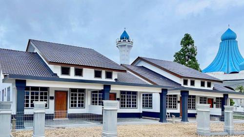 Kampong Raja Villa | NAZZA Homestay with Pool near Jetty to Perhentian