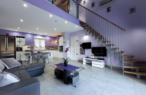 Tighine Villa | New villa with private pool close to beaches