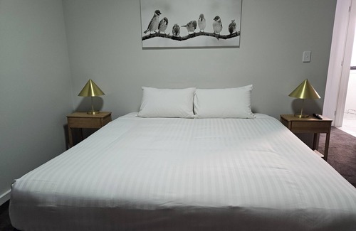 Emu Flat Villa | Neagles Retreat Villa 7 - 1 bedroom plus a sofa bed