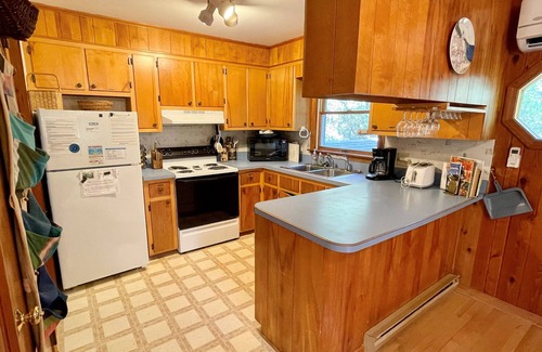 Ocracoke House | Neaptide: Secluded & Spacious Home in Jackson Dunes