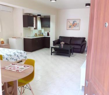 Paiania Apartment | NEAR AIRPORT 2 TWO STOPS BY METRO FROM STUDIO Station "PEANIA-KANTZA"