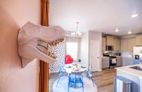 Commerce City House | Near Airport: Game Room, Mini Golf, Cowboy Pool, Smart TVs & Air Purifiers