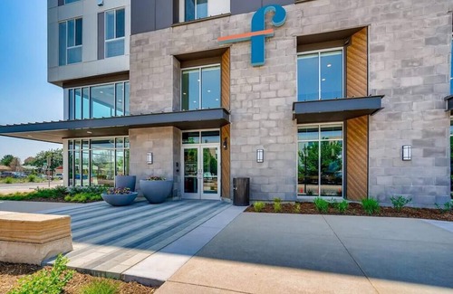 Jewell Heights - Hoffman Heights Apartment | Near Airport/Walk to Children's Hospital