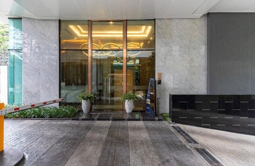 Khlong Toei Apartment | Near BTS Fast Wifi Checkin24h Pool Suana 23 Gym