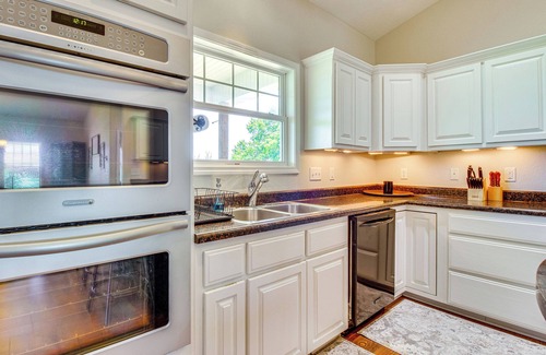 Mountain Home House | Near Bull Shoals Lake: Spacious Golfer's Getaway!