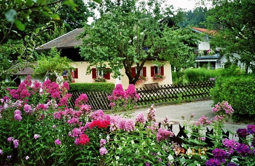 Antwort House | Near Chiemsee: holiday house Beate (85m²) family-friendly with 2 separate bedrooms