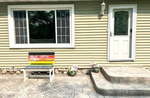 Mount Pleasant House | Near CMU and casino with Hot Tub, gym, fireplace