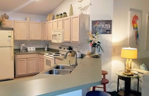 Florida Pines House | near Disney Private Pool 4 BR 3 bath Family Game room HDTV Wi-Fi