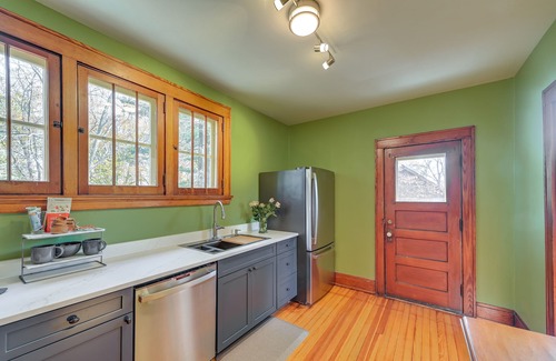 Roselawn Finance House | Near Downtown Cincinnati: Peaceful Retreat!
