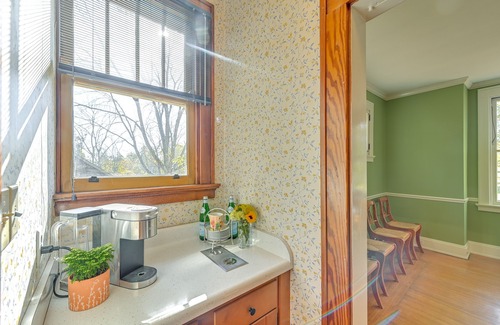 Roselawn Finance House | Near Downtown Cincinnati: Peaceful Retreat!