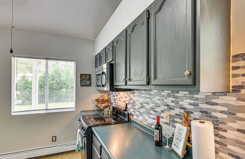 East Greenwich Cottage | Near Golf & Beaches: East Greenwich Cottage!