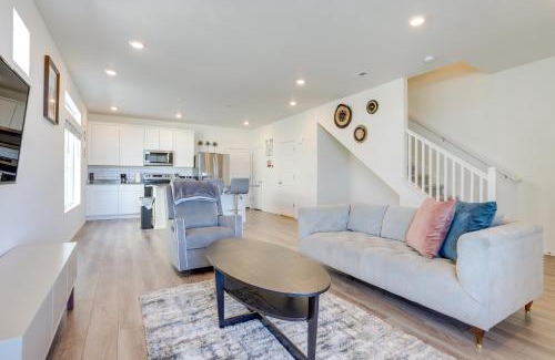 Commerce City House | Near Hiking, Golfing and Fishing Colorado Retreat!