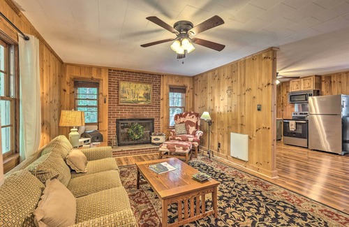 Roaring Gap House | Near Hiking: Roaring Gap Retreat w/Fire Pit!