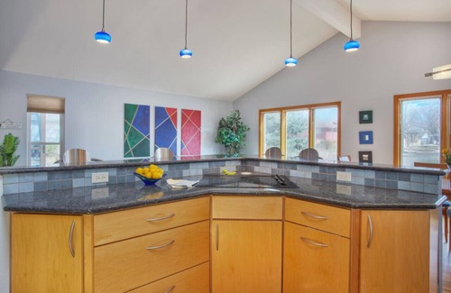 Keewayden House | Near Hiking Trail Boulder Spacious Patio Slps 10