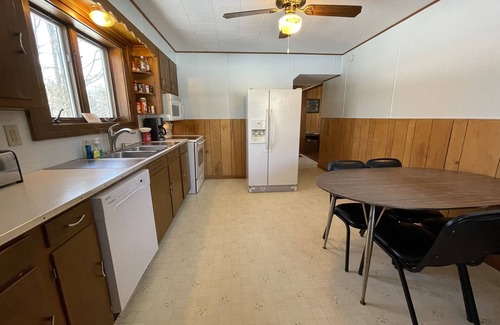 Hurley House | Near Hurley, On the Trail, Large Parking Area, Dog Friendly -The Cary Mine House