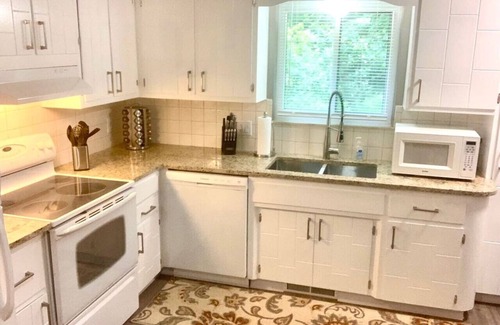 Akron House | Near Portage lake,Pro Football HOF,Downtown Akron!