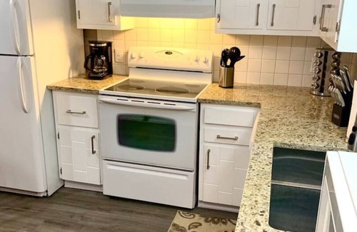 Akron House | Near Portage lake,Pro Football HOF,Downtown Akron!
