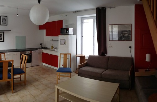 Baron House | Near Senlis, whole house with 2 bedrooms, between Asterix and Disneyland, 4p.