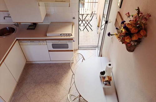 Riva Trigoso Apartment | Near Sestri Levante (Appartamento Trigoso)