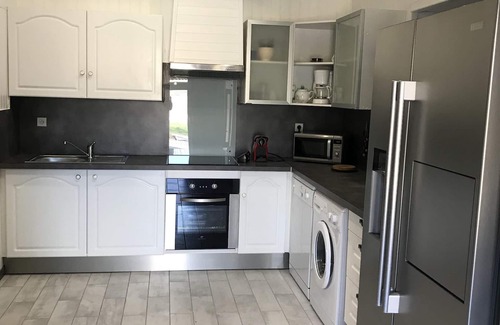 Grayan-Et-L'Hopital House | Near Soulac/sea air-conditioned house for 6, indoor swimming pool, jacuzzi