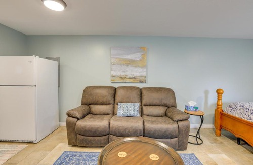 Steinhatchee Apartment | Near Steinhatchee River Studio with Screened Porch!