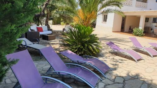 Les Tres Cales Villa | Near the beach, 8 bedrooms, sleeps 22, Jacuzzi, Full AC, BBQ, 2 kitchens, 2 dishwashers, fast internet, ping pong, cars not necessary