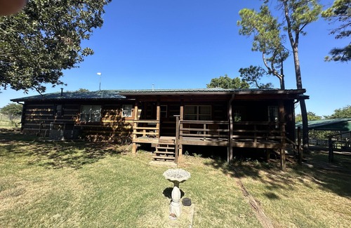 Katie Cabin | Near Turner Falls, Arbuckle Lake, Chickasaw National Park, & CrossBar Ranch.n