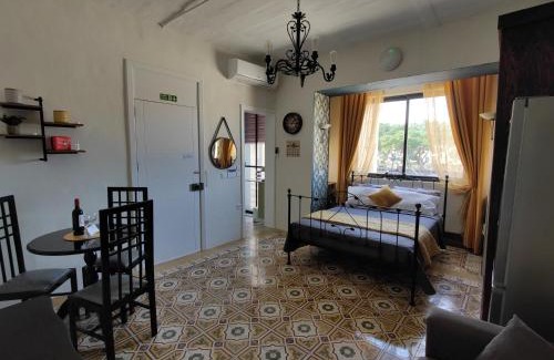 Floriana Apartment | Near Valletta City - Open Views - Ta Tessie Suite in Floriana - Malta