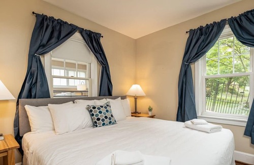 Maurertown House | Near Vineyard & Distillery - Muse of Maurertown