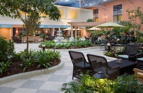 Orange Lake House | Near Walt Disney World Theme Parks! Fully Equipped Kitchen, Outdoor Pool!