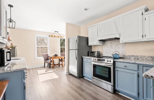 East Harwich House | Near Wequassett Resort and Golf Club in Harwich, overlooking a cranberry bog!