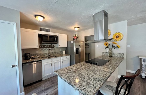 The Colony House | Nearby North Dallas - Grandscapes