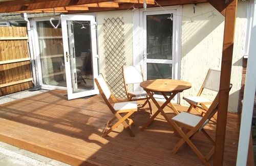 Marston Green House | ♥NEC & Birmingham Airport - Berwicks House, a stylish 3-bed house with garden