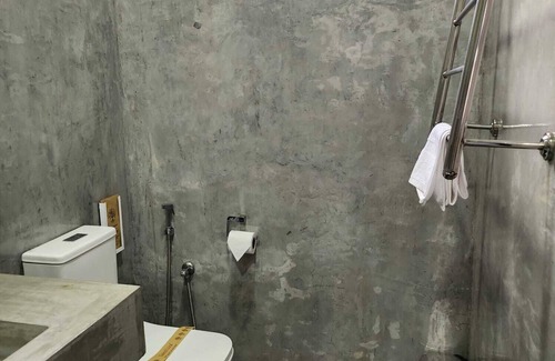 Arunagiri Nagar House | Neem Tree House