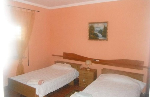 Murca Hotel | Nefama Pensao - Room IV