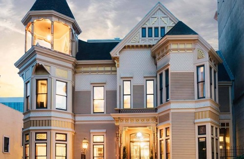 Lower Pacific Heights Hotel | Neighbourgood Sutter Mansion